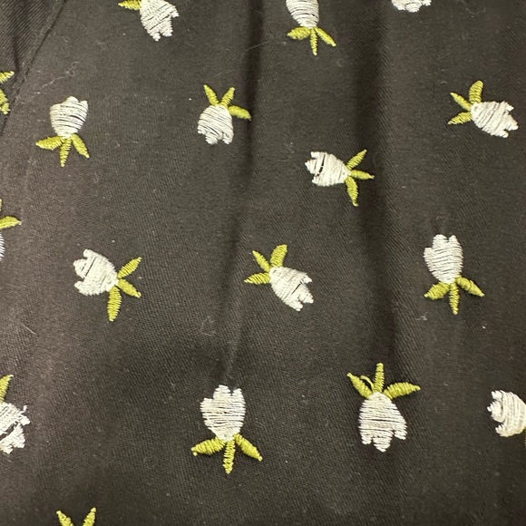 Jill Jill Stuart Embroidered Wrap Dress Black: Off-White/size 8 - Picture 6 of 10